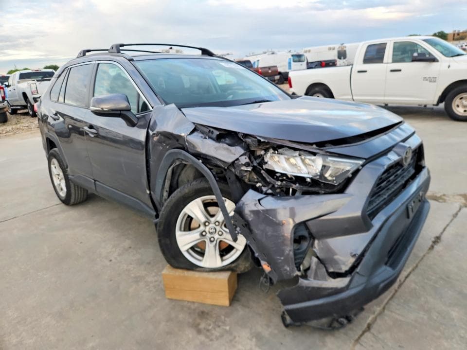 2021 TOYOTA RAV4 XLE XLE 4