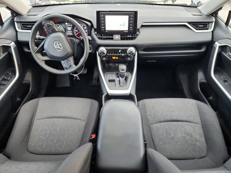 2021 TOYOTA RAV4 XLE XLE 8
