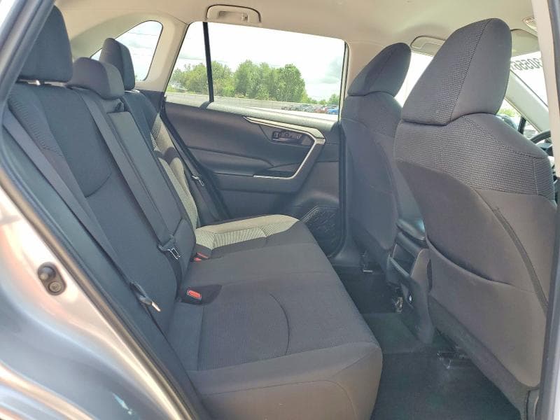 2020 TOYOTA RAV4 LE 11