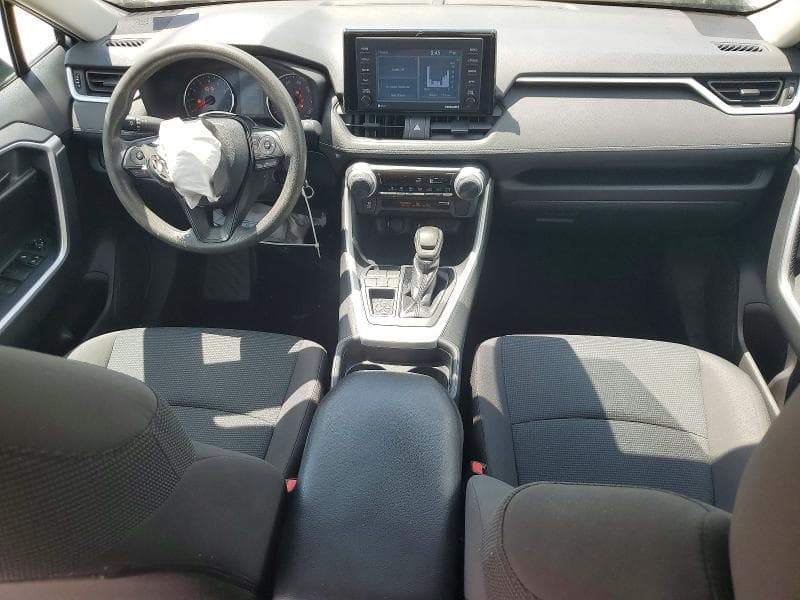2020 TOYOTA RAV4 LE 8