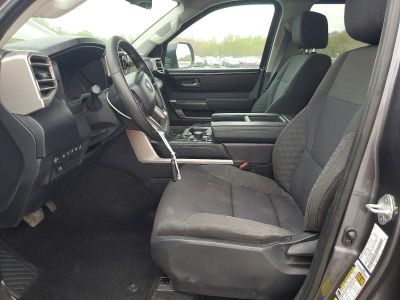 2024 TOYOTA TUNDRA SR5 SR5 7