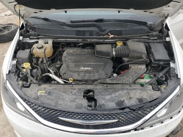 2017 CHRYSLER PACIFICA LIMITED 11