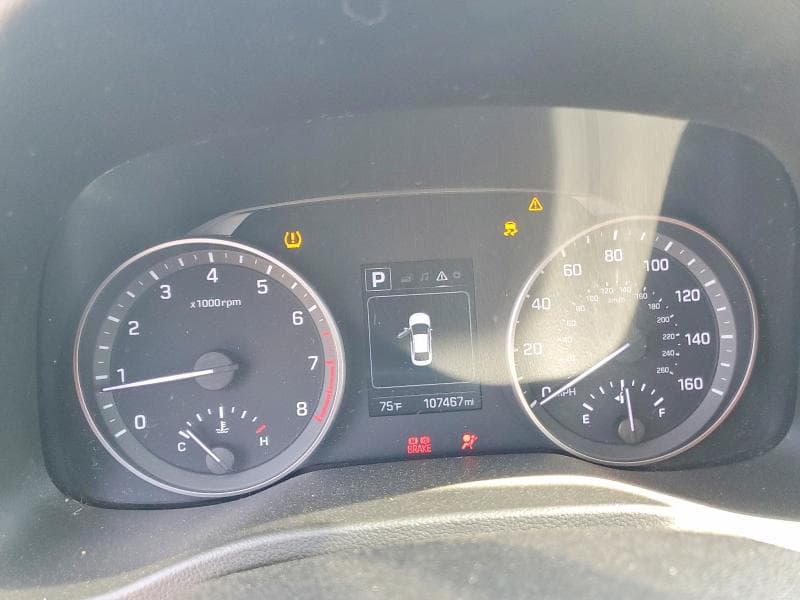 2018 HYUNDAI ELANTRA SEL 9