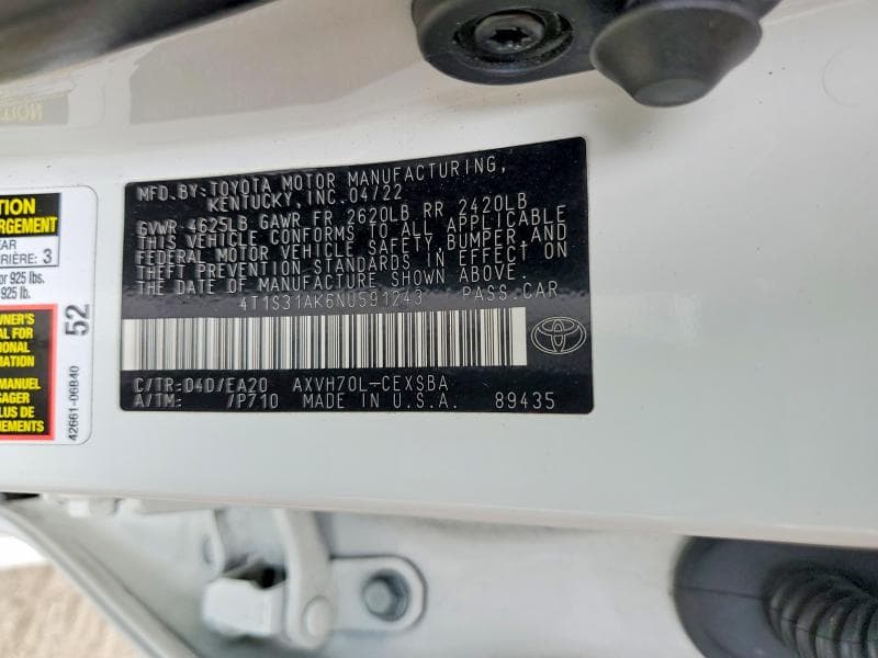 2022 TOYOTA CAMRY HYBRID SE 12