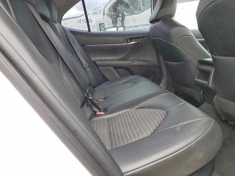 2022 TOYOTA CAMRY HYBRID SE 10