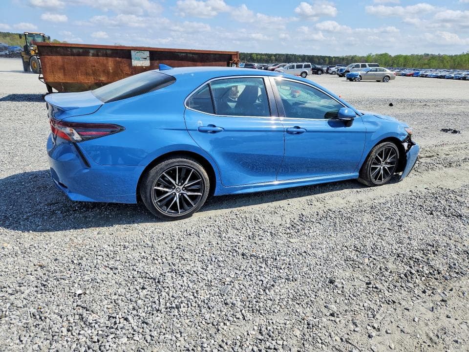 2023 TOYOTA CAMRY SE SE 3