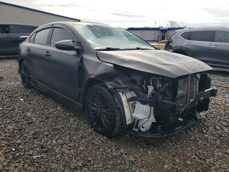 2023 KIA FORTE GT-LINE 4
