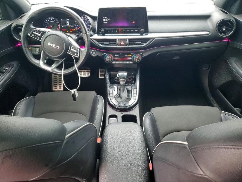 2023 KIA FORTE GT-LINE 8