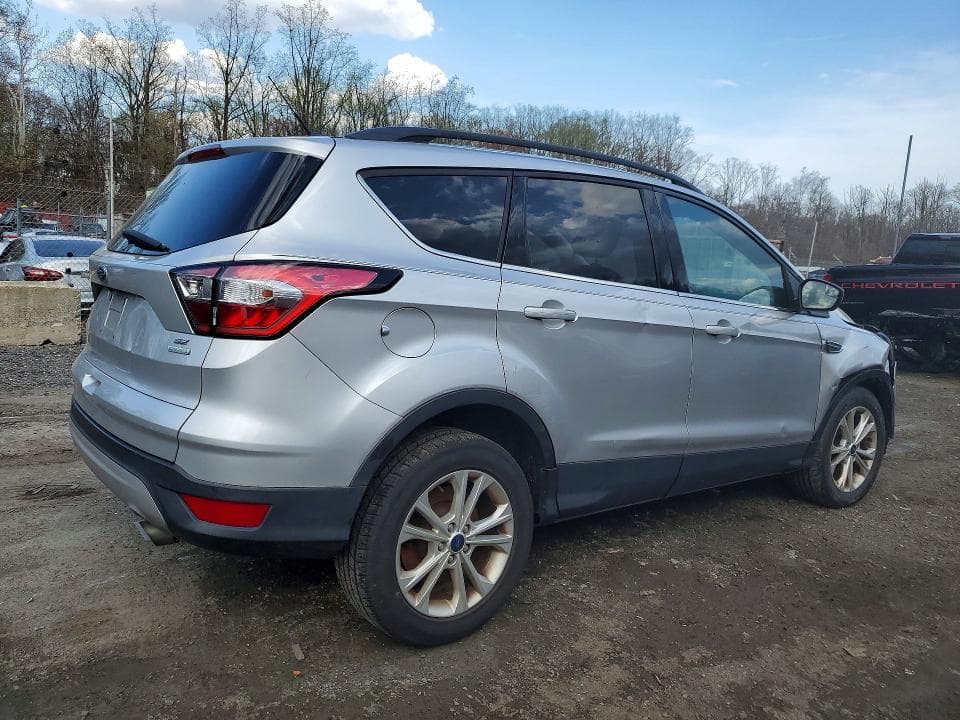 2018 FORD ESCAPE SE SE 3