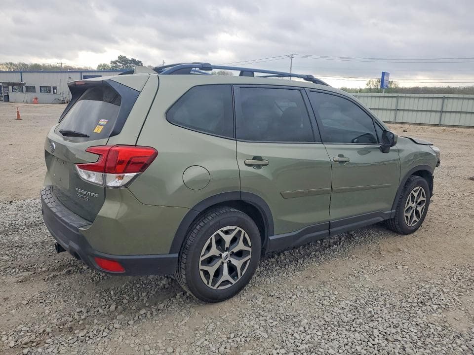 2021 SUBARU FORESTER PREMIUM 3
