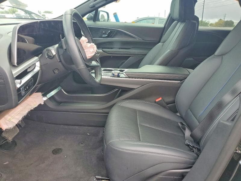 2024 CADILLAC LYRIQ LUXURY LUXURY 8