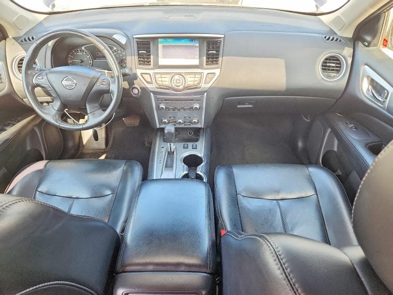 2017 NISSAN PATHFINDER SL 8