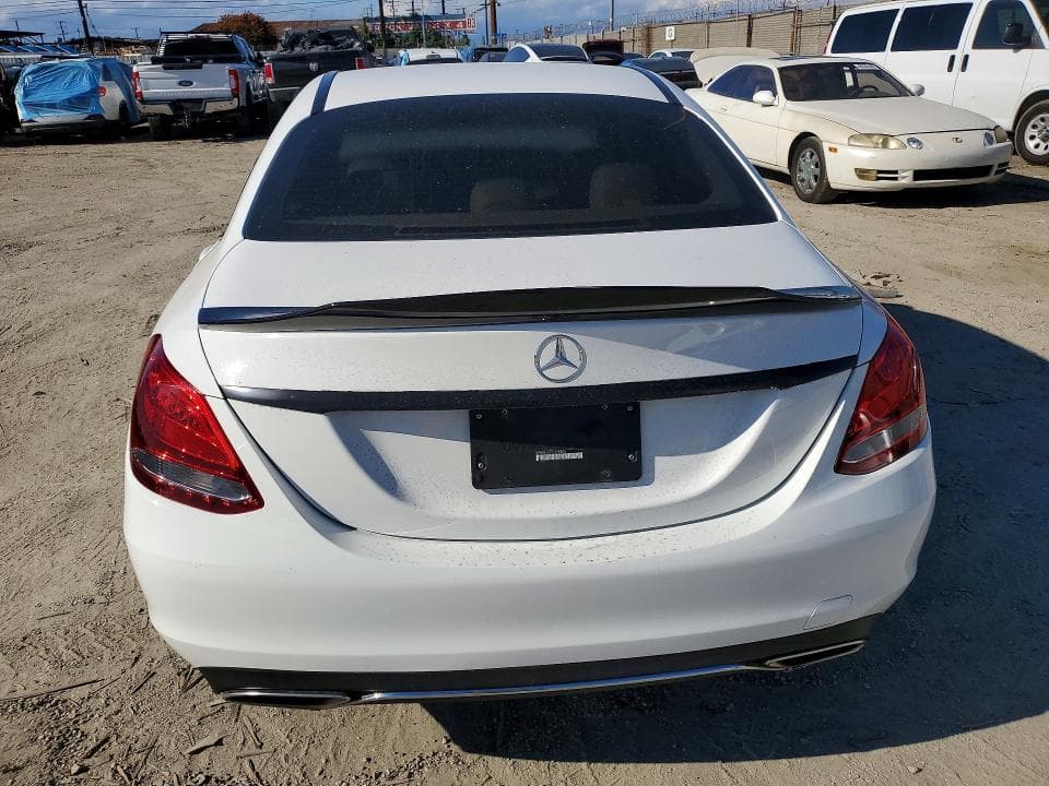 2018 MERCEDES-BENZ C 300 6