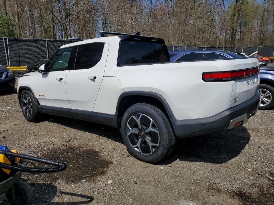 2023 RIVIAN R1T ADVENTURE 2