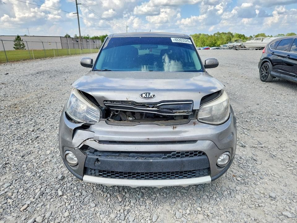 2019 KIA SOUL + 5