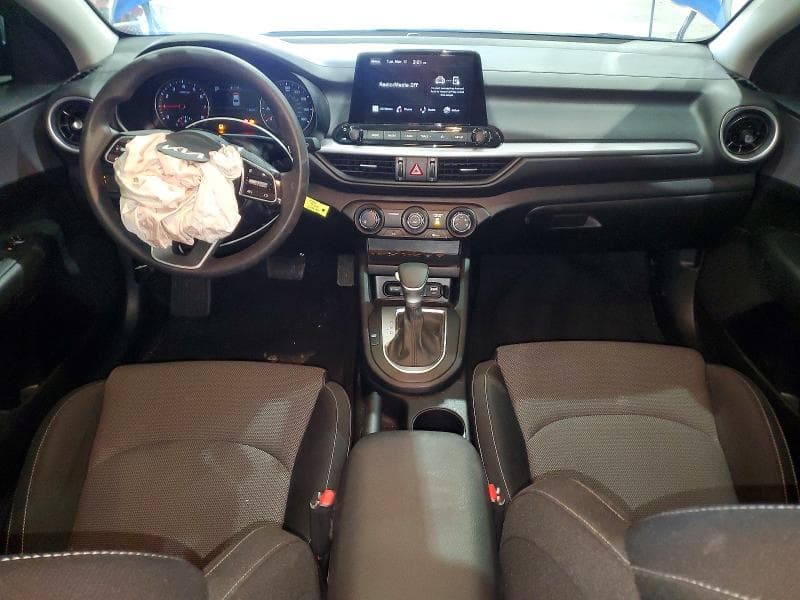 2024 KIA FORTE LXS 8