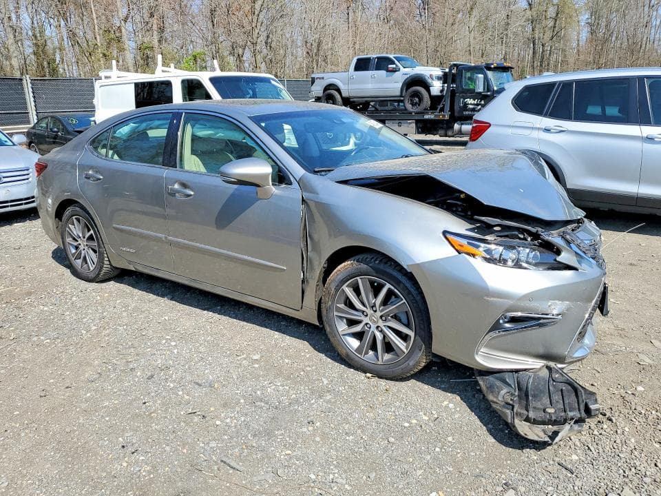 2018 LEXUS ES 300H BASE 4