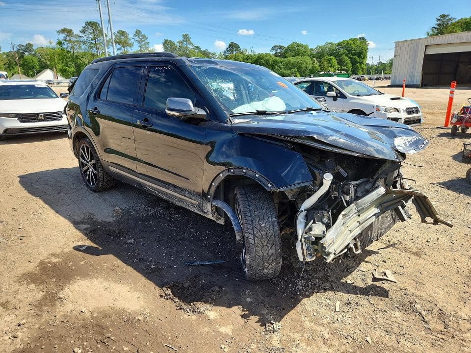 2019 FORD EXPLORER XLT 4