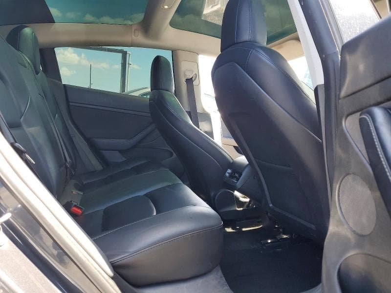 2022 TESLA MODEL 3 10