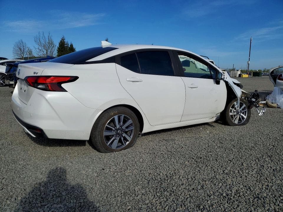 2020 NISSAN VERSA SV 3