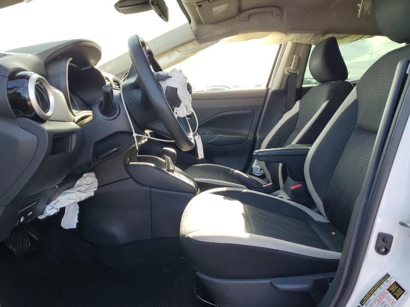 2020 NISSAN VERSA SV 7