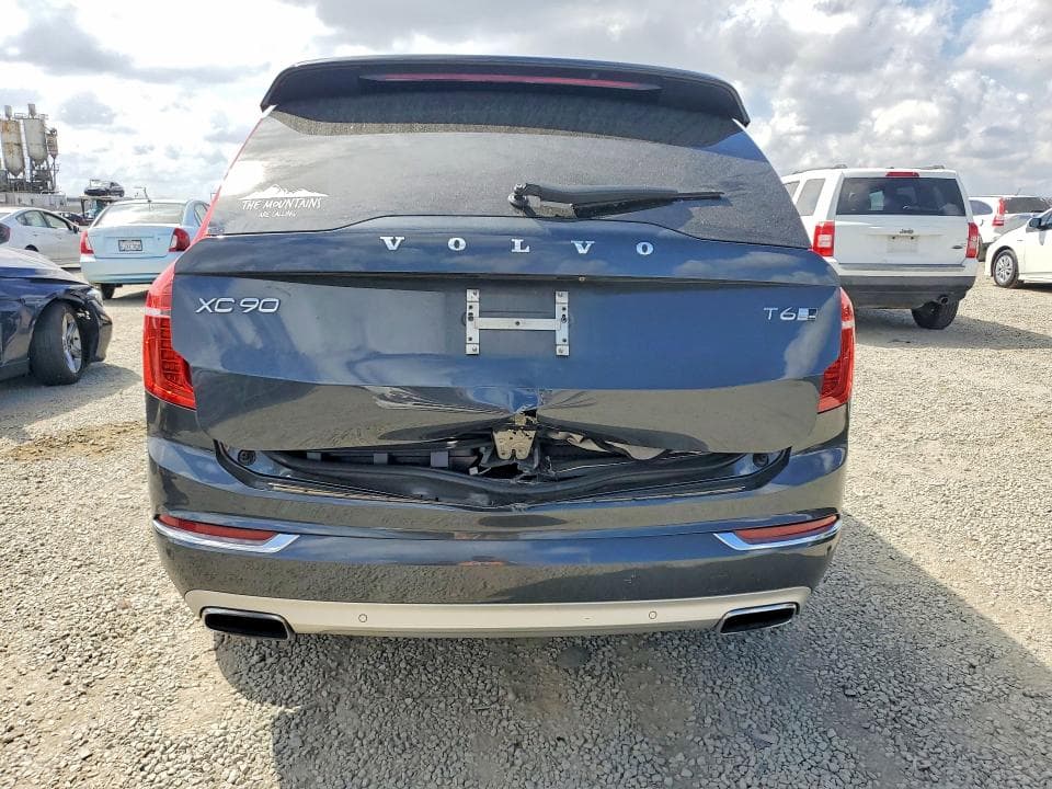 2016 VOLVO XC90 T6 6