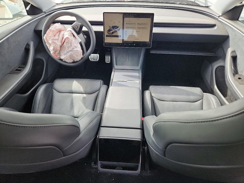 2024 TESLA MODEL 3 8