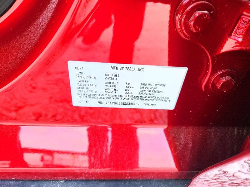 2025 TESLA MODEL Y 13
