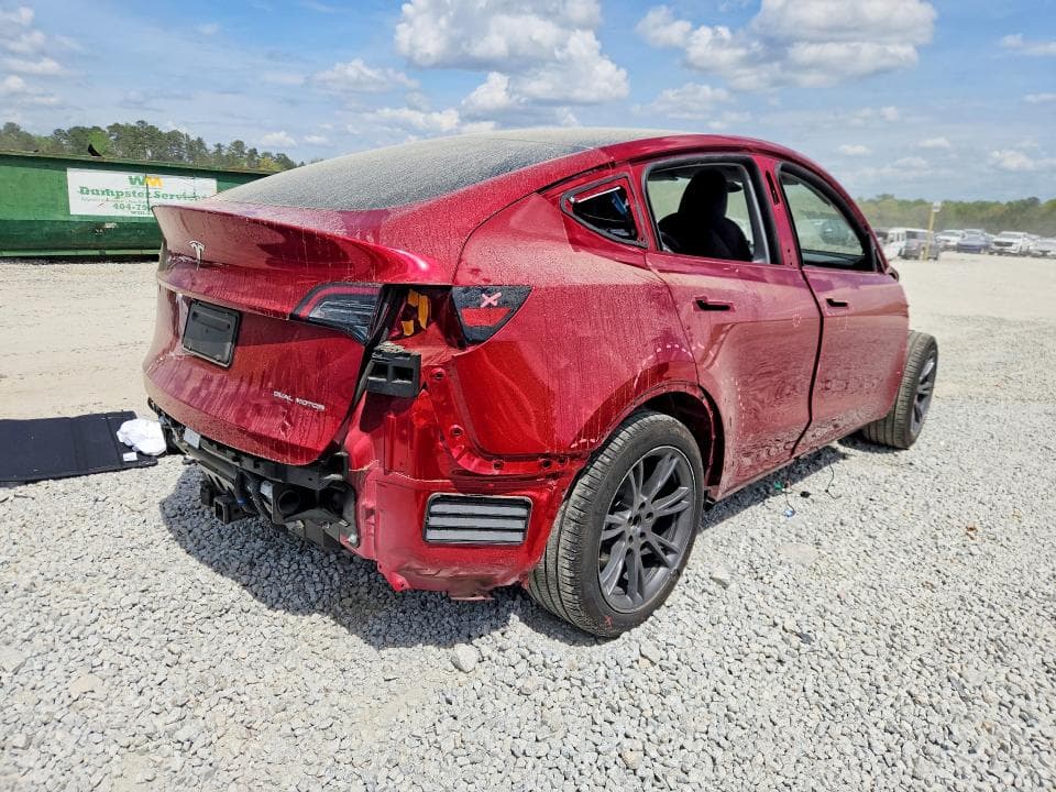 2025 TESLA MODEL Y 3
