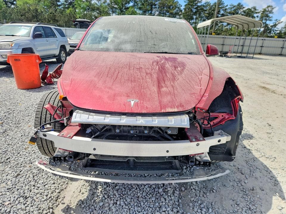 2025 TESLA MODEL Y 5