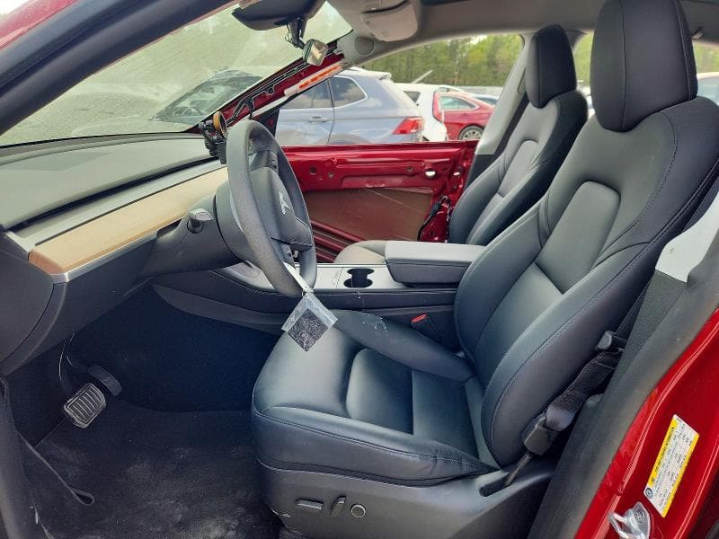 2025 TESLA MODEL Y 7