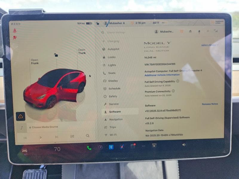 2025 TESLA MODEL Y 9