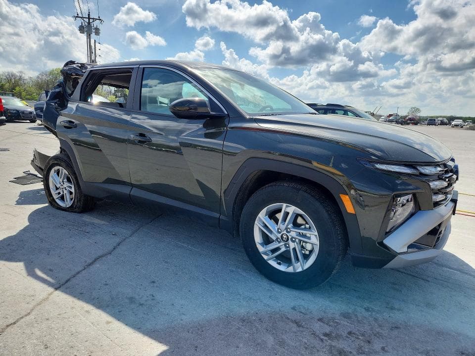 2026 HYUNDAI TUCSON SE 4