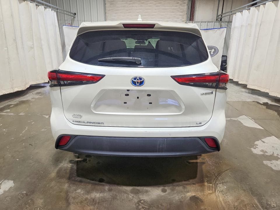 2021 TOYOTA HIGHLANDER HYBRID LE LE 6