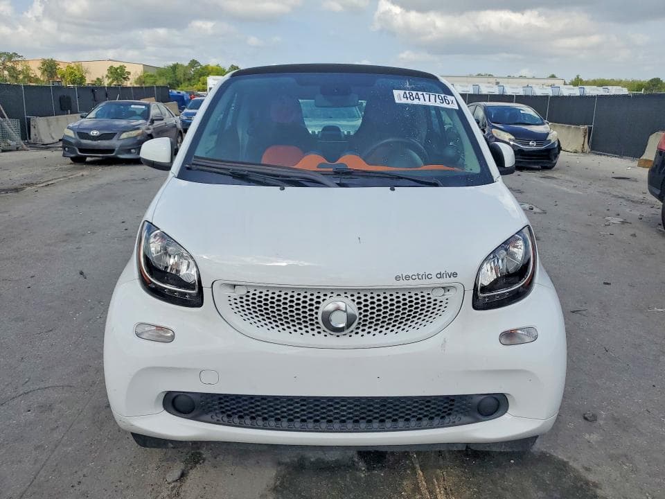 2017 SMART FORTWO 5
