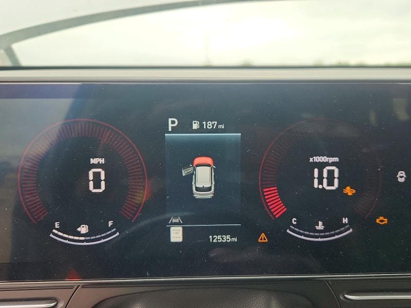 2026 HYUNDAI KONA SEL SPORT 9
