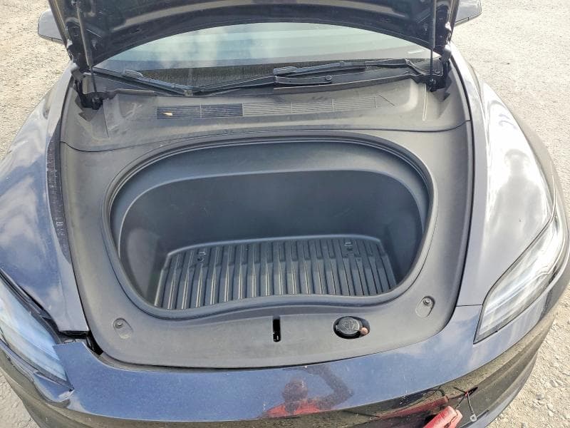 2025 TESLA MODEL 3 11