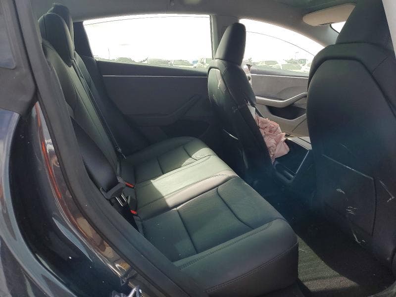 2025 TESLA MODEL 3 10