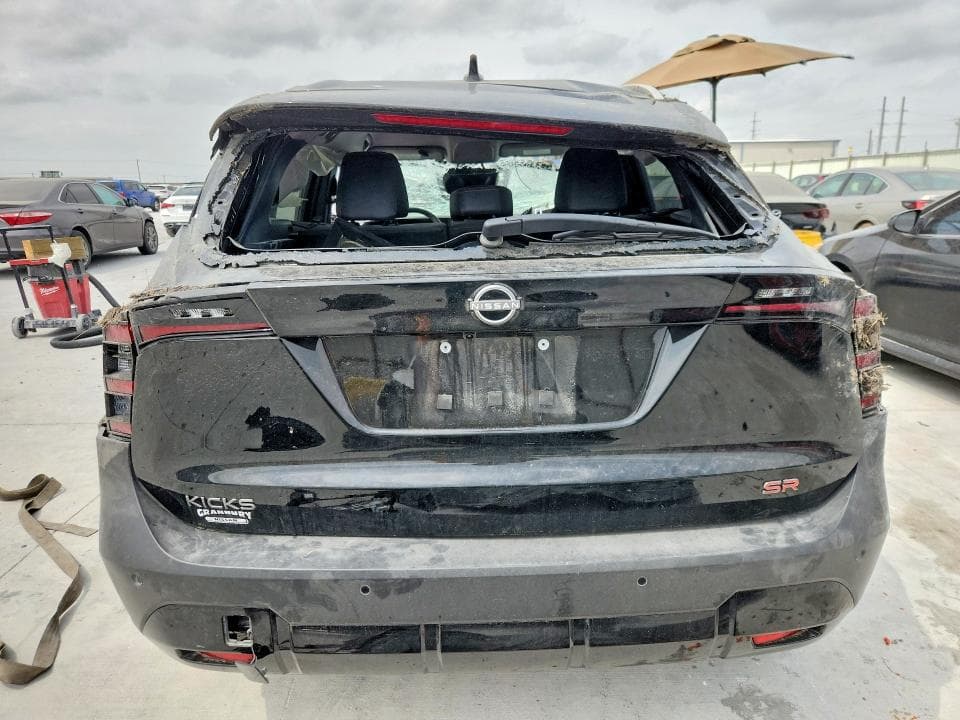 2025 NISSAN KICKS SR 6