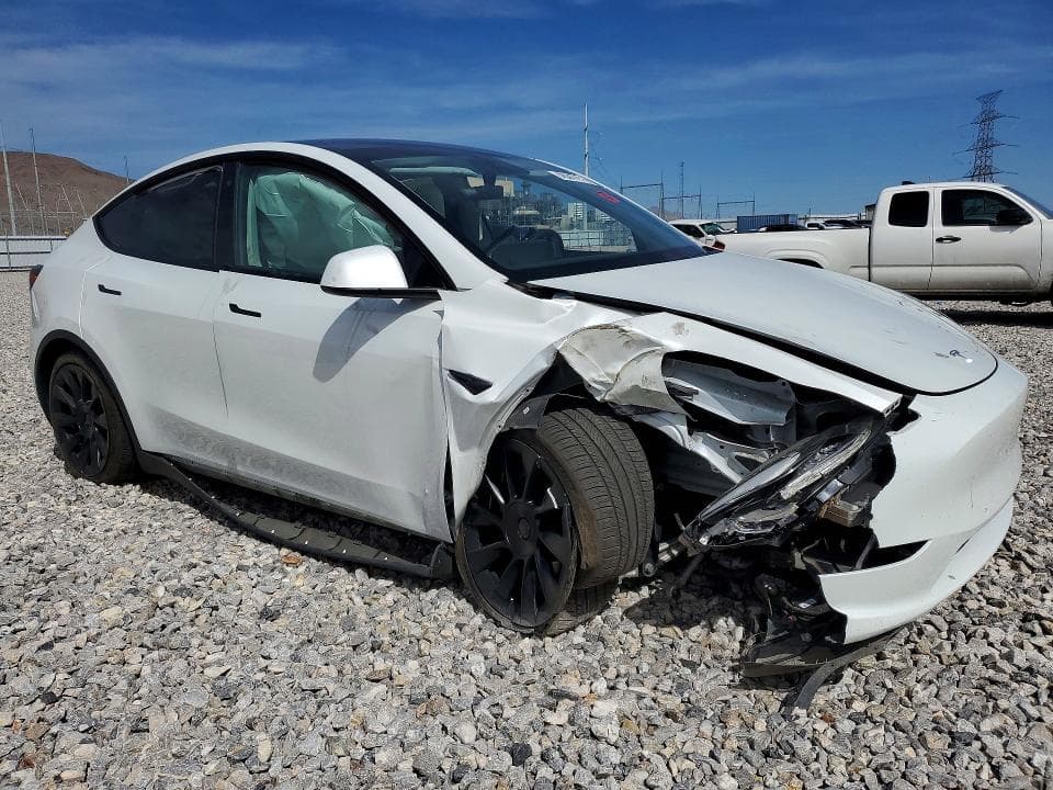 2020 TESLA MODEL Y 4