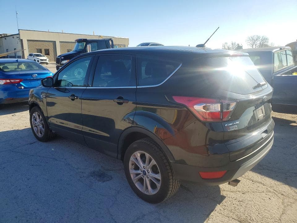 2017 FORD ESCAPE SE SE 2