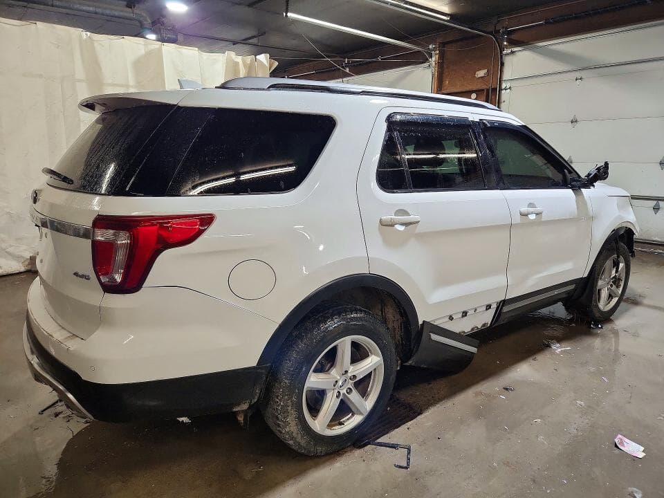 2017 FORD EXPLORER XLT 3