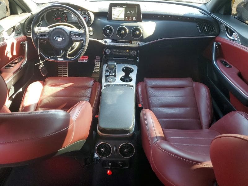 2018 KIA STINGER GT2 8