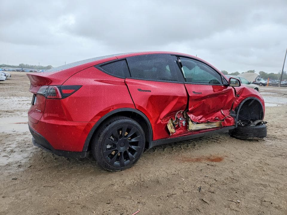 2023 TESLA MODEL Y 3