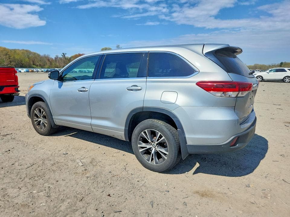 2017 TOYOTA HIGHLANDER LE LE 2