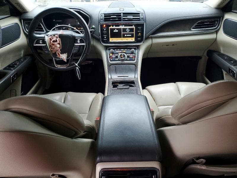 2017 LINCOLN CONTINENTAL PREMIERE 8