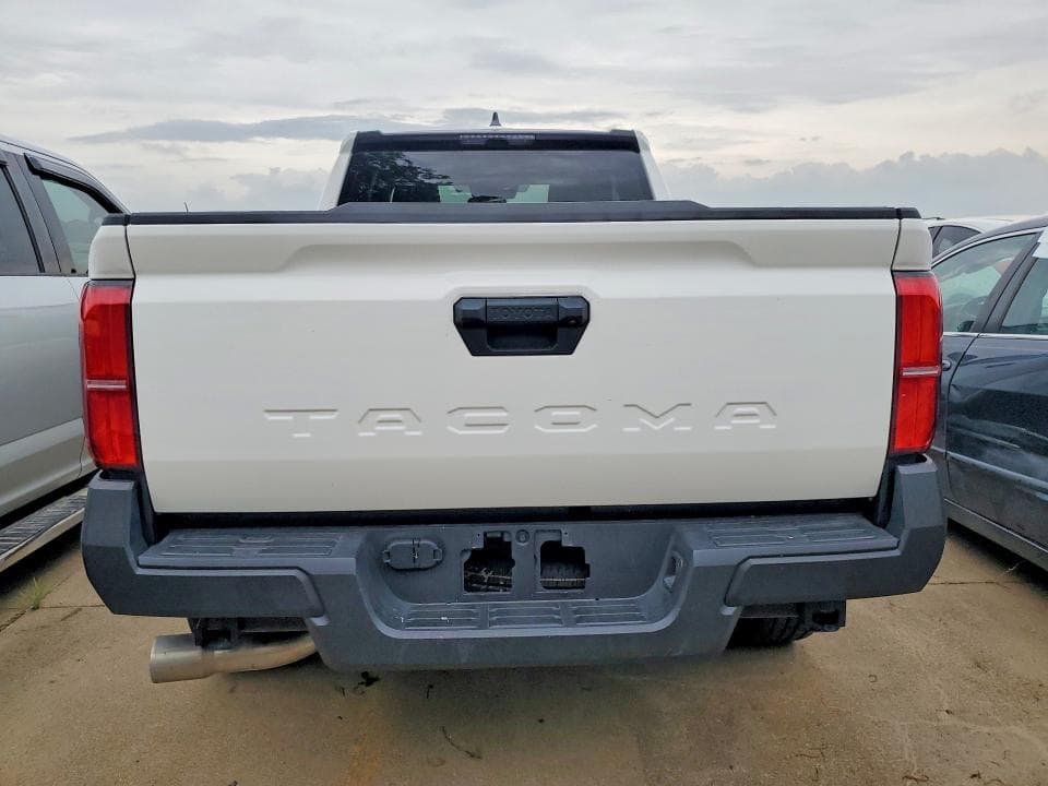 2025 TOYOTA TACOMA SR 6