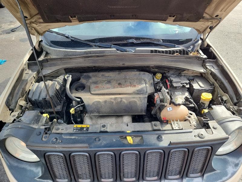 2017 JEEP RENEGADE TRAILHAWK 11