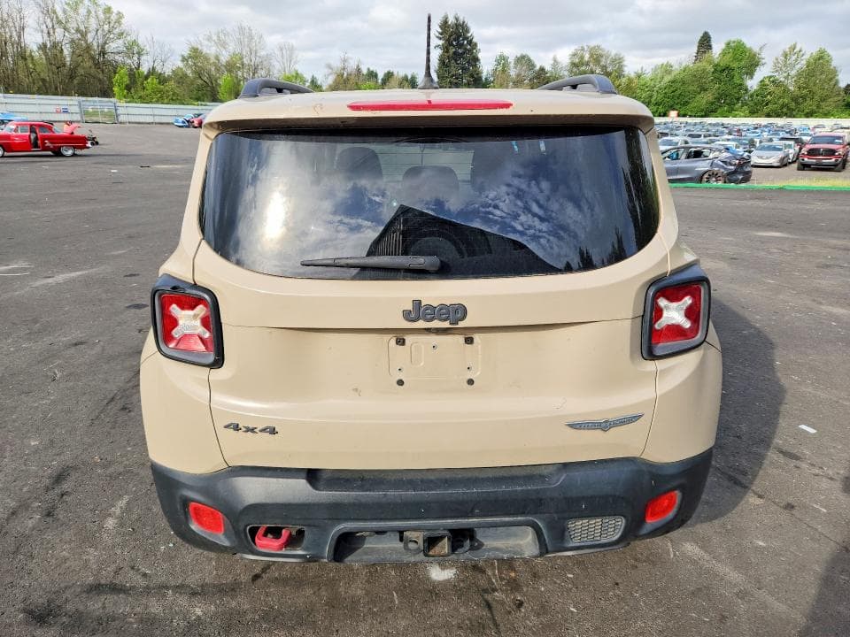 2017 JEEP RENEGADE TRAILHAWK 6