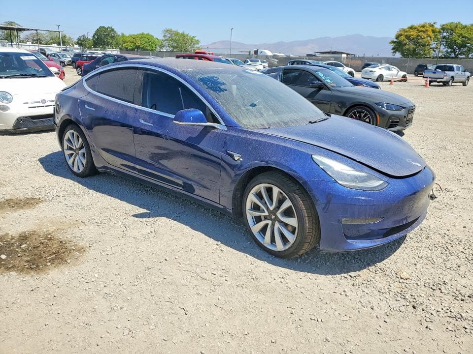 2018 TESLA MODEL 3 4